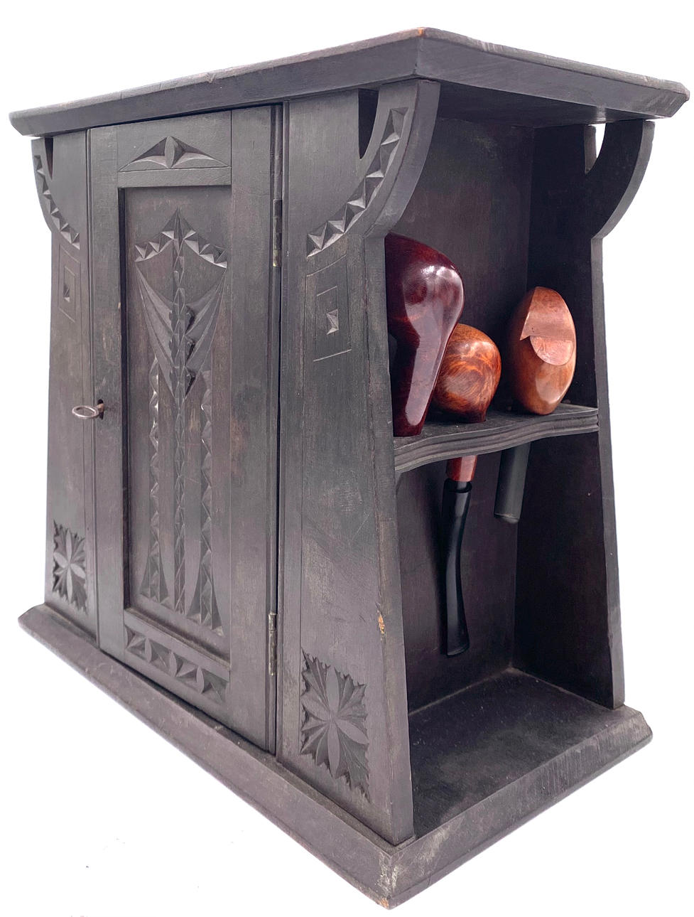 SKAB TIL RØR. ENGELSK ART DECO. EBONISERT TRÆ.