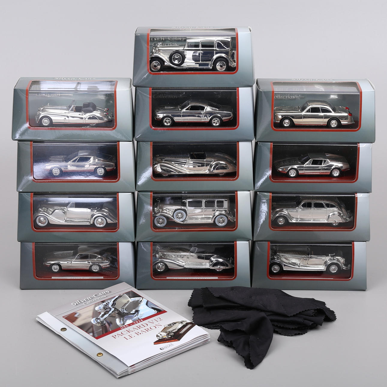 MODELLAUTOS, Sammlung Silberautos, 13 Stück, Atlas.