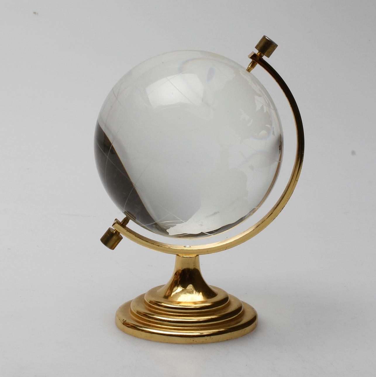 JORDGLOB, glas och gulmetall, 19/2000-tal.