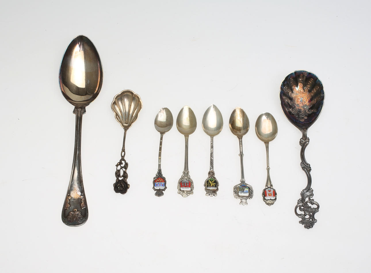 SILVERFÖREMÅL, 8 st.