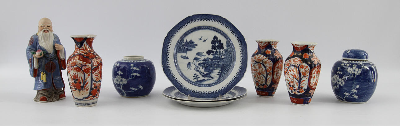 PARTI PORSLIN 9 delar, Kina och Japan, 1700/1800/1900-tal.