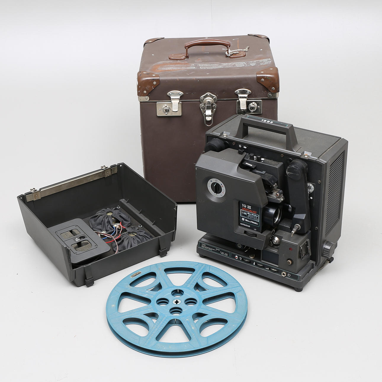 FILMPROJEKTOR, Bell & Howell, 16 mm.