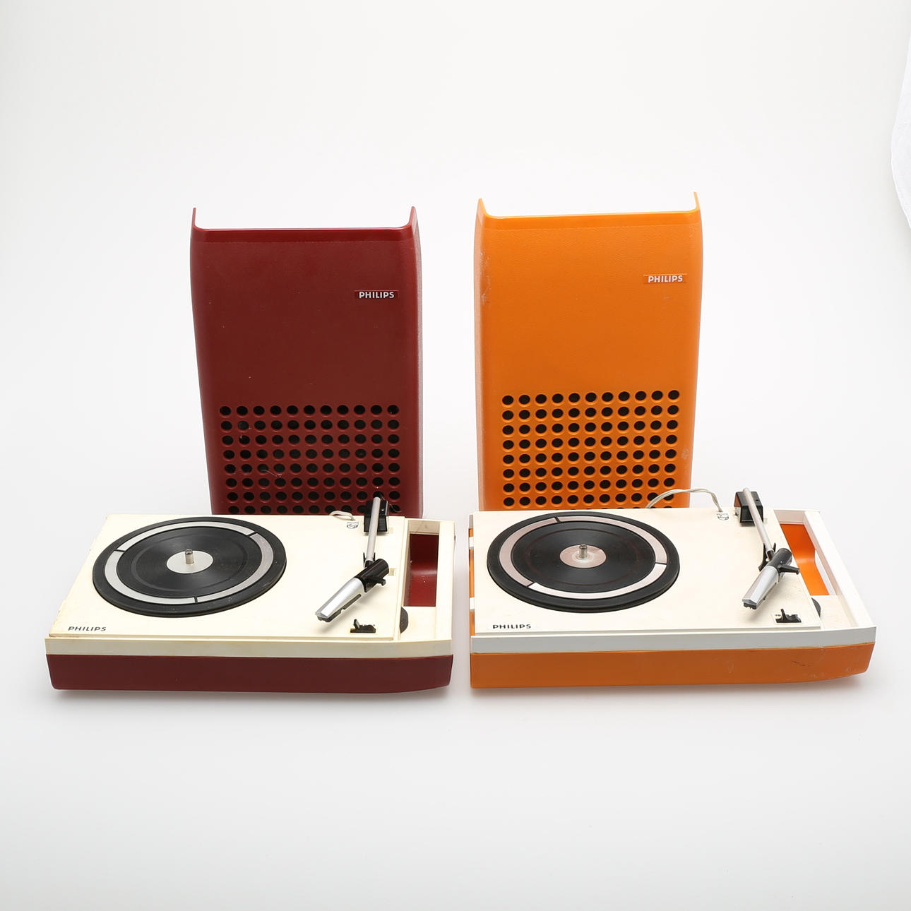 GRAMMOFONER, 2 st, 1960-70-tal.