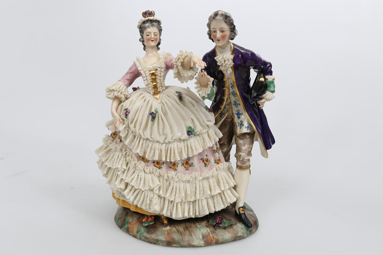 FIGURIN, porslin, rokoko par, märkt, 1900-tal.