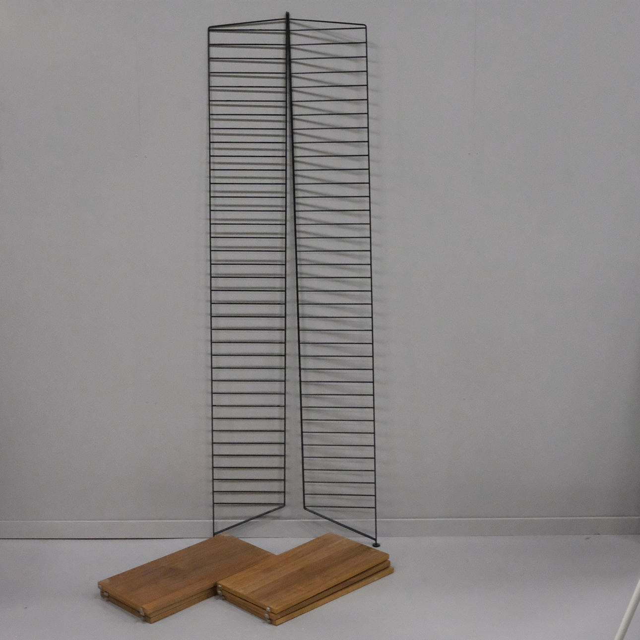 STRINGHYLLA, ÅTTA DELAR.