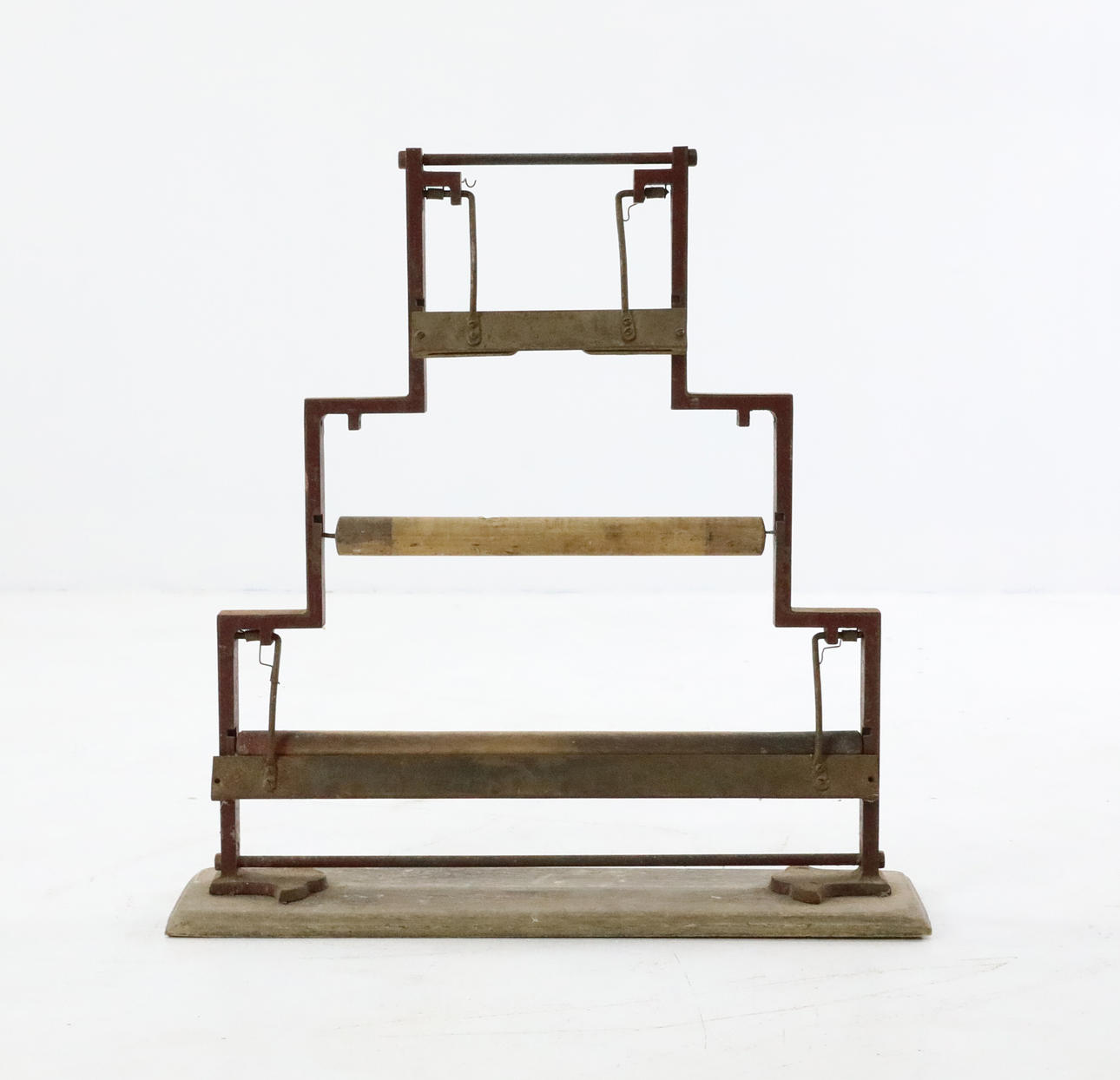 PRESENTPAPPERSHÅLLARE, järn, 1900-tal.