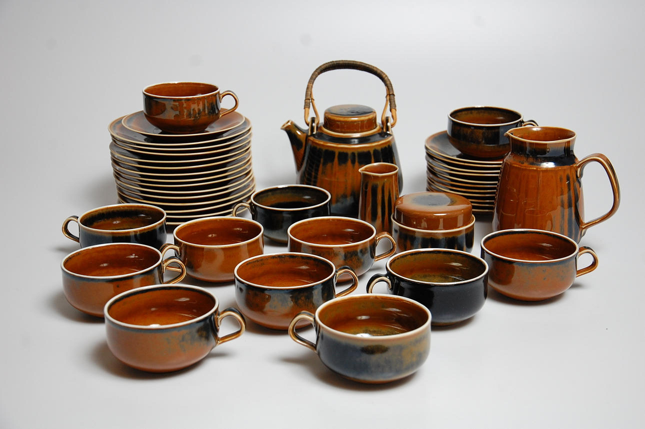 TESERVIS, 42 delar " Litorina " Carl Harry Stålhane, Rörstrand.