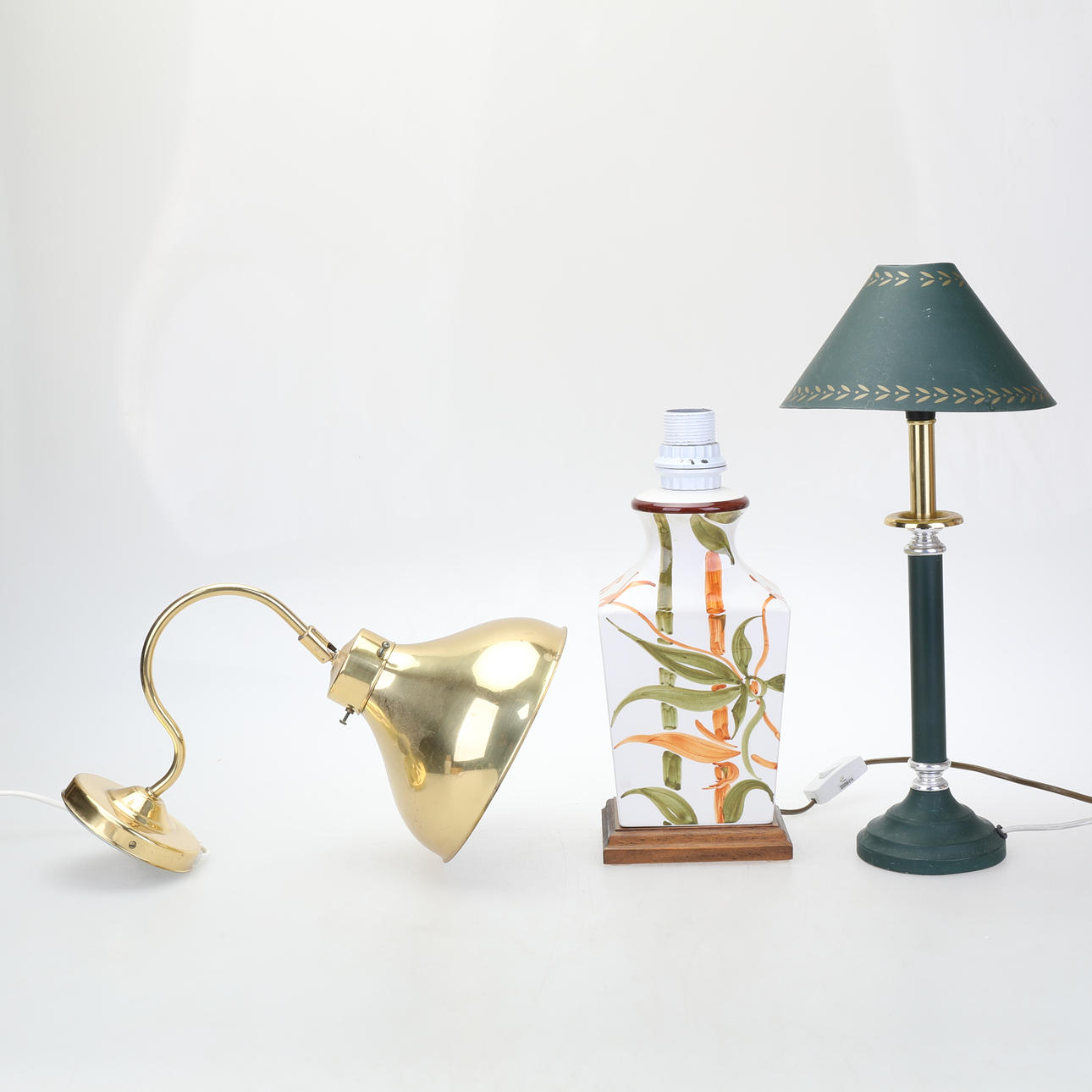 TRE LAMPER, moderne.