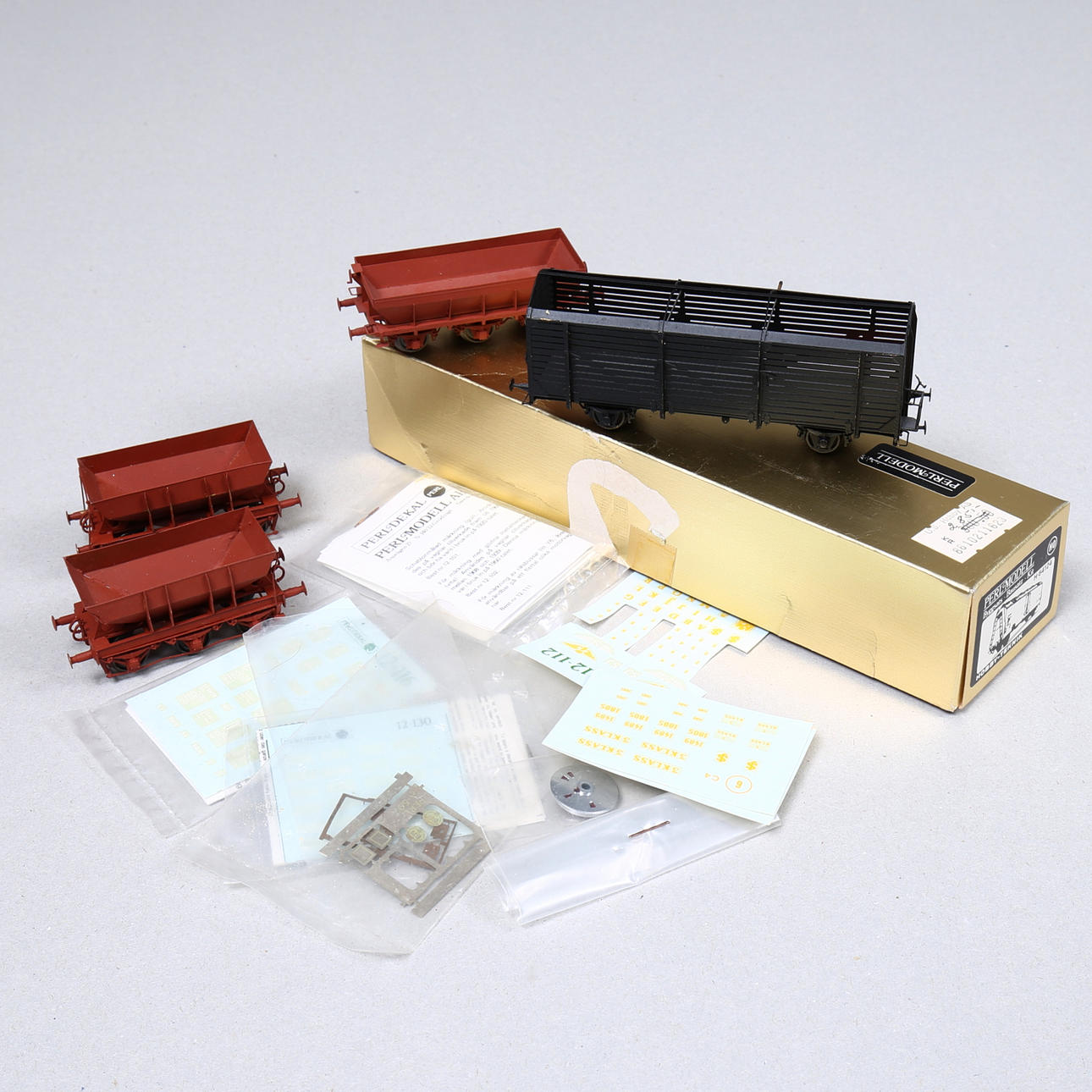 PERLMODELL HOBBYTECHNIK, 5 Güterwagen, 1 OVP.