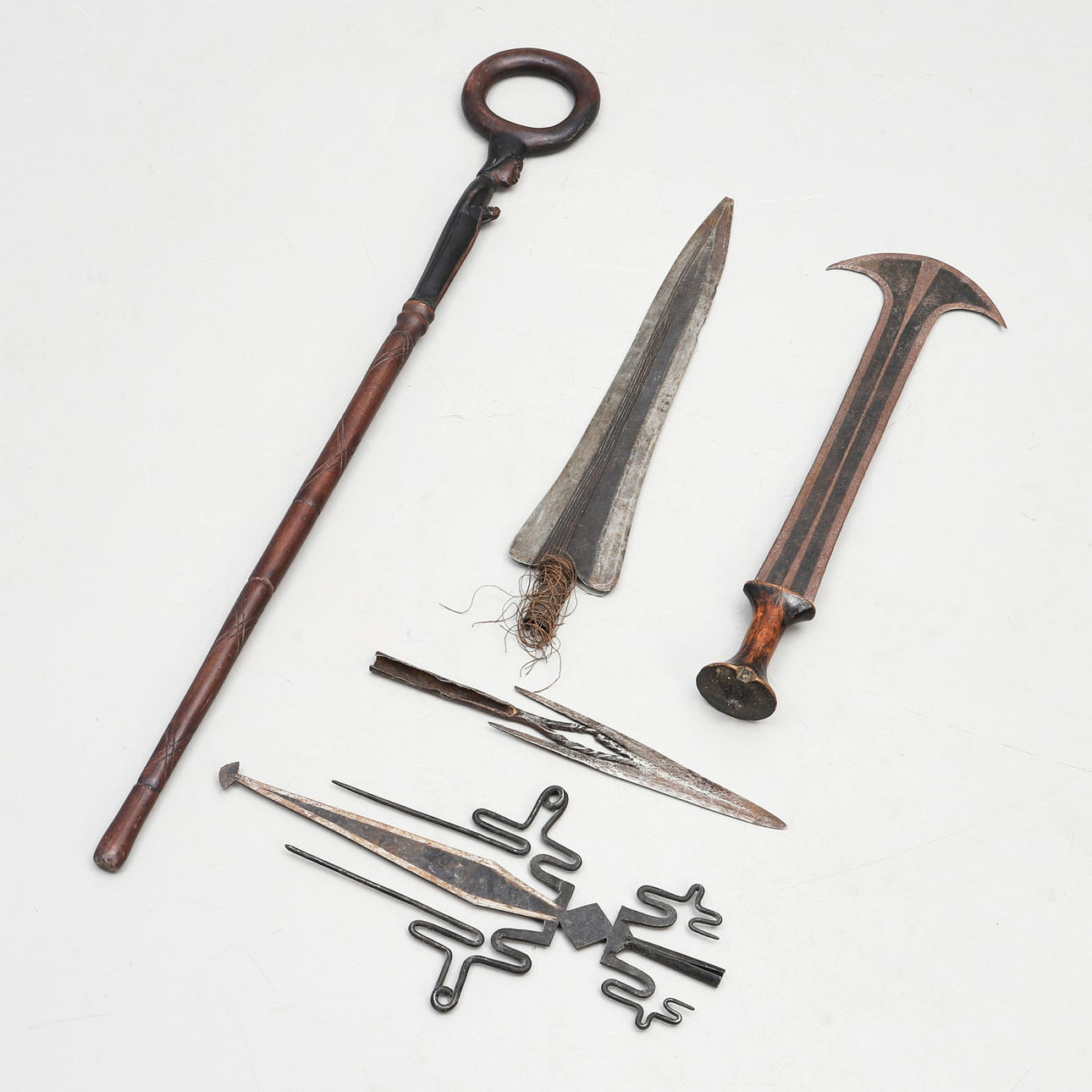 ARMAS AFRICANAS ETC., 5 uds.
