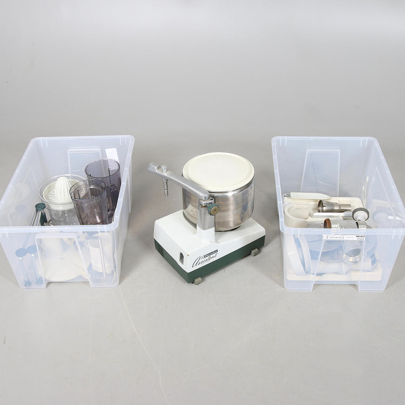 HUSHÅLLSASSISTENT samt TILLBEHÖR, "Electrolux Assistent, VARIOMAT, Made in Sweden". 1969.