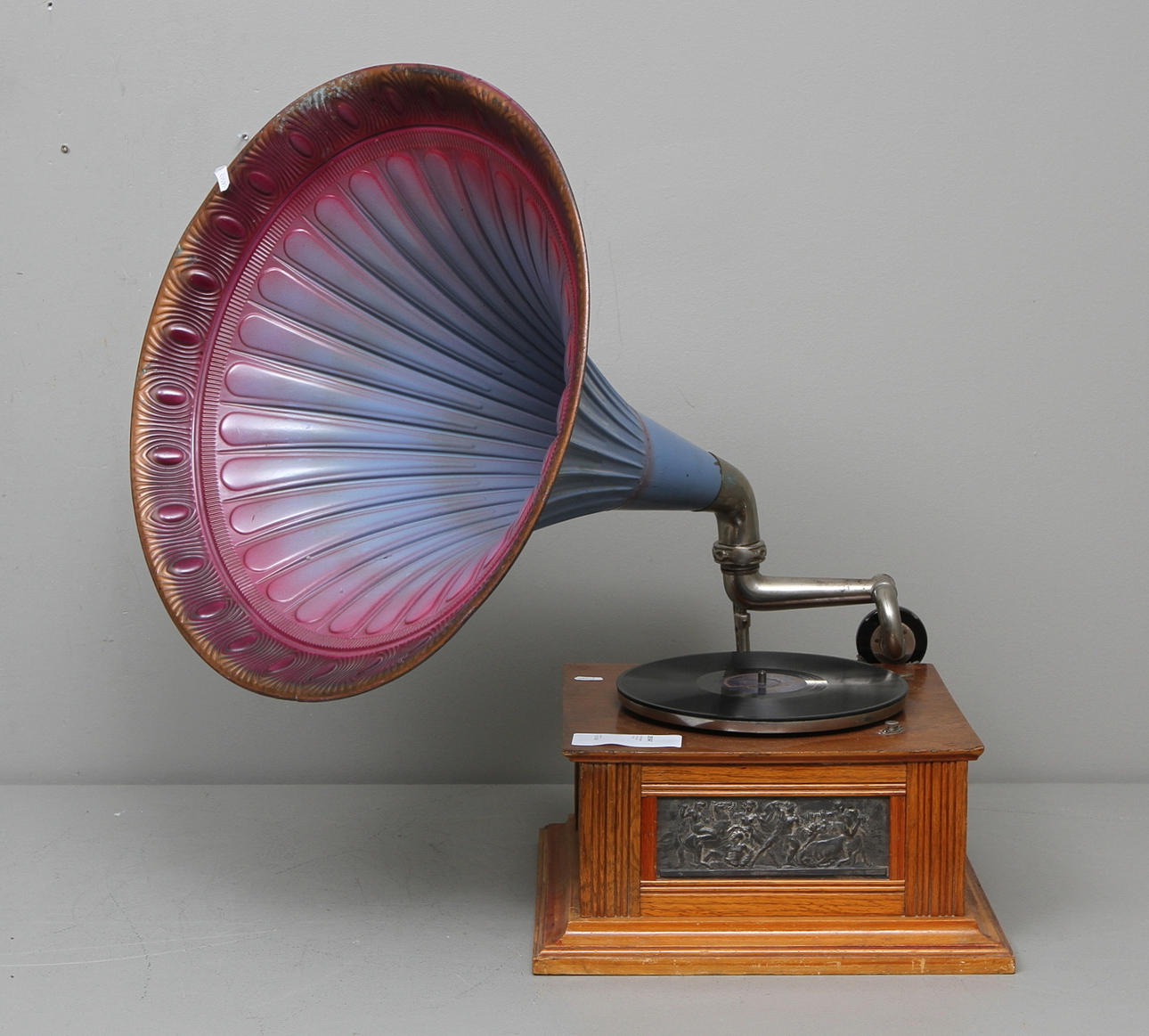 TRATTGRAMMOFON, tidigt 1900-tal.