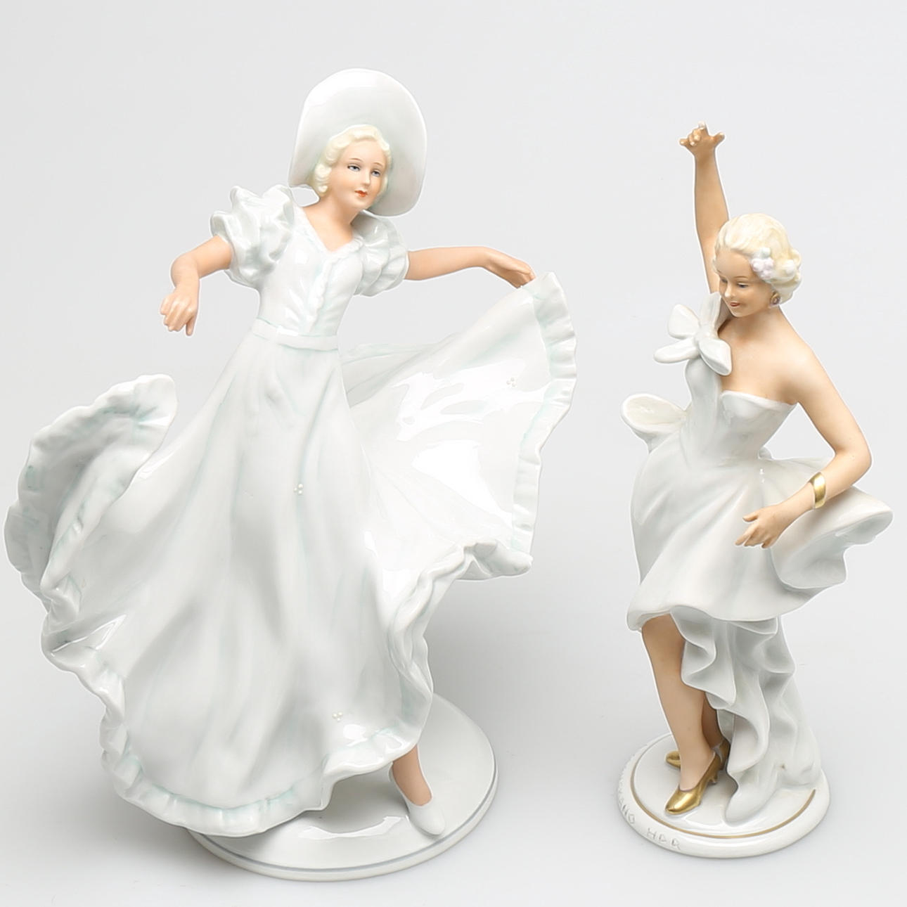 FIGURINER i porslin, 2 st, dansande kvinnor, Schaubach Kunst, Tyskland.