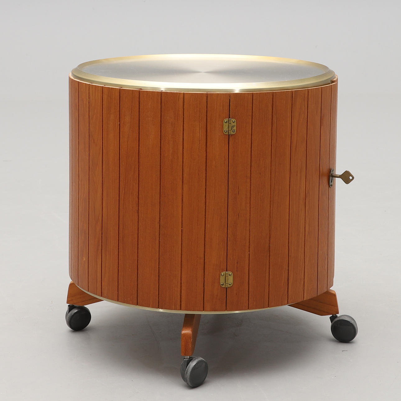 MUEBLE BAR, años 60.