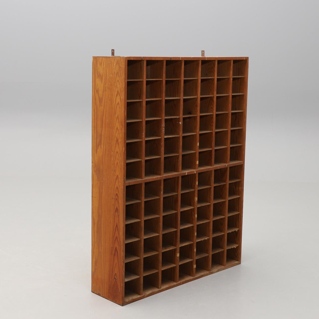 ARKIVHYLLA, 1900-talets första hälft.