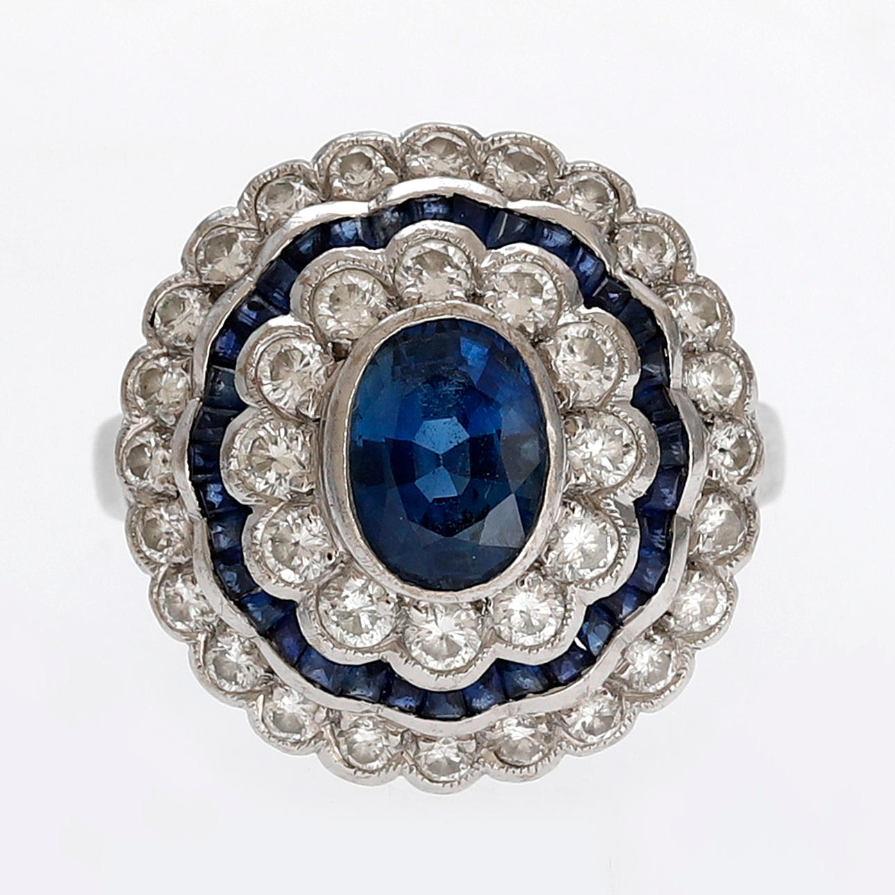 Safir och diamant rosett ring.