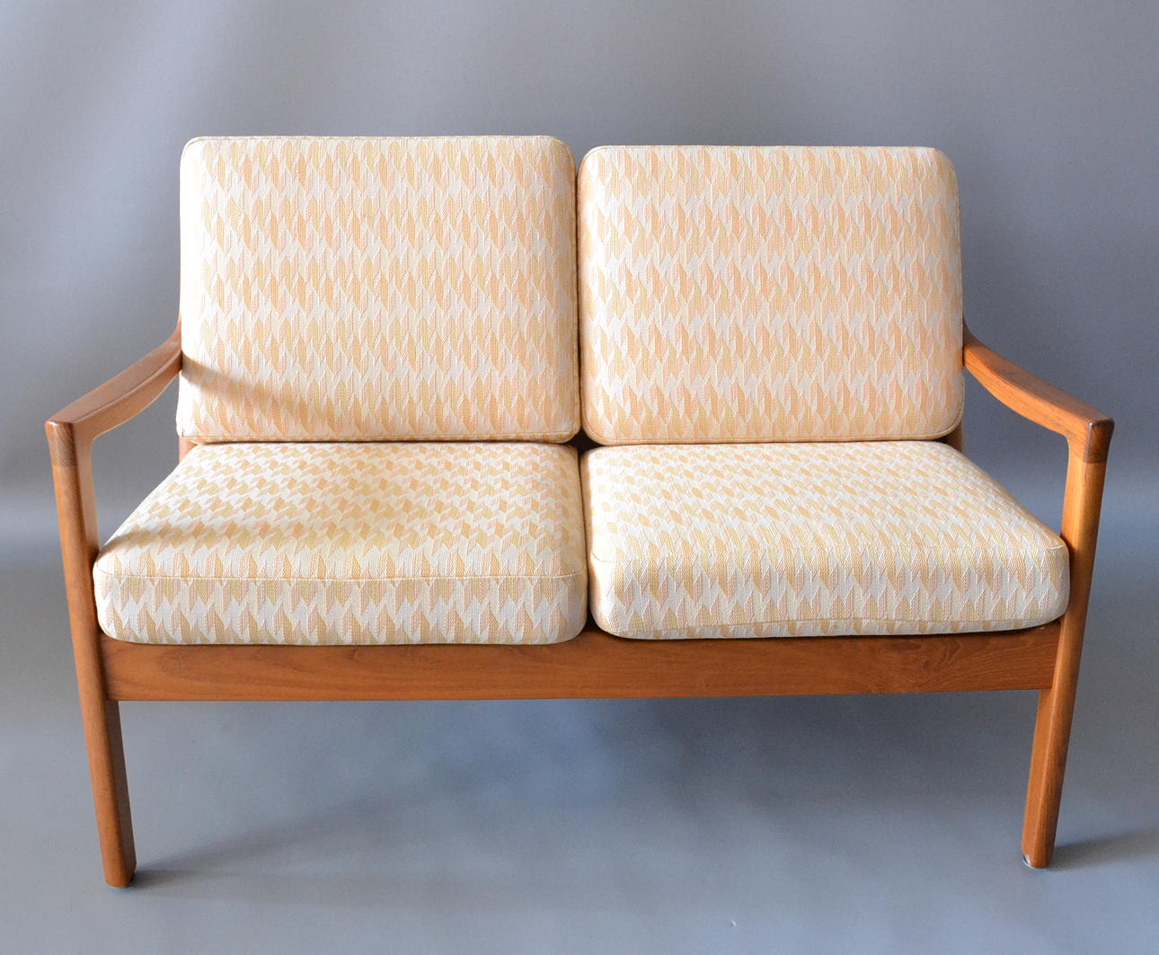 OLE WANSCHER. P. Jeppesen soffa.