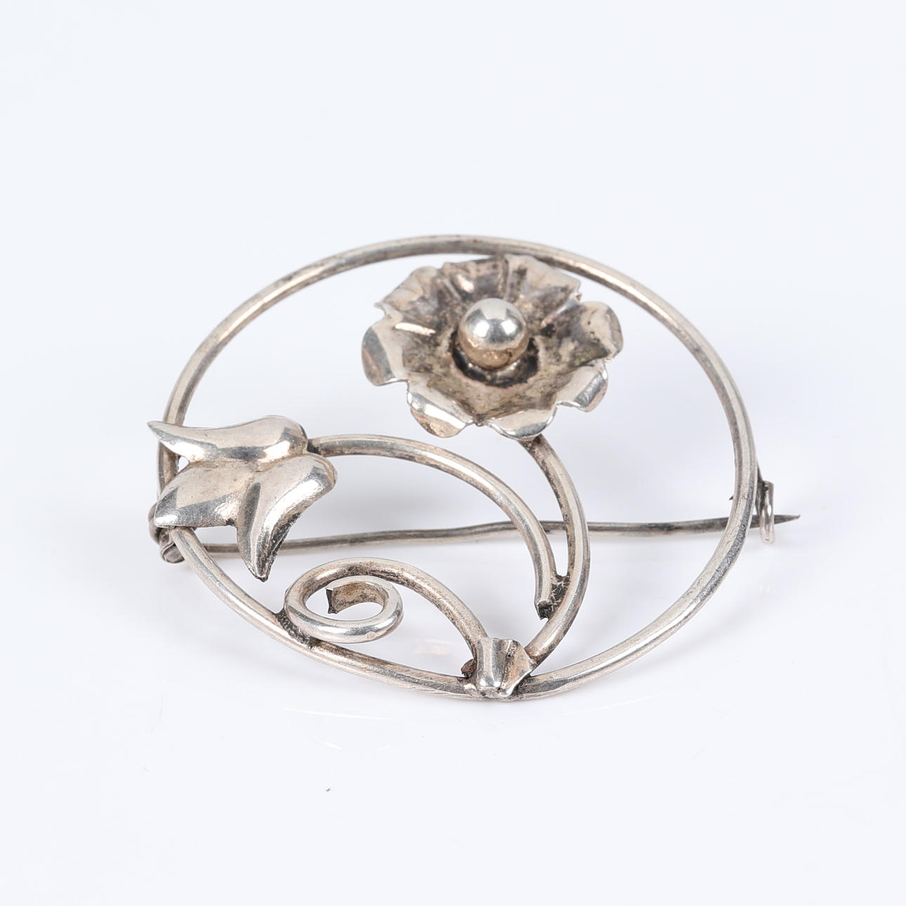 BROSCH, silver.