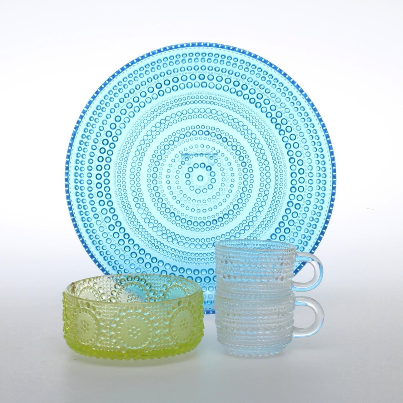 PARTI GLAS, 19 delar, "Kastehelmi" O Toikka samt "Grapponia" N Still, Finland.