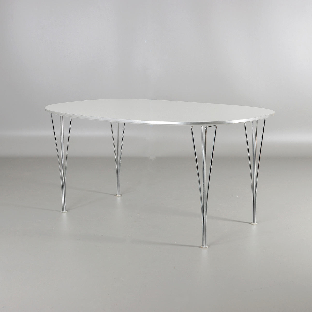 DINING TABLE, "Superellipse", Fritz Hansen 1987.