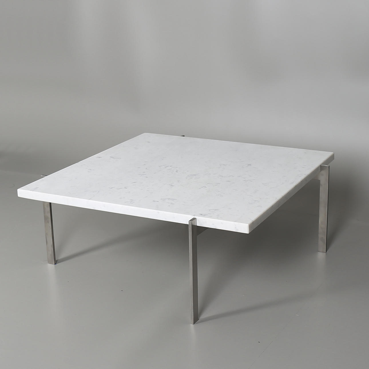 POUL KJAERHOLM. Soffbord "PK-61" E Kold Christensen. Danmark.