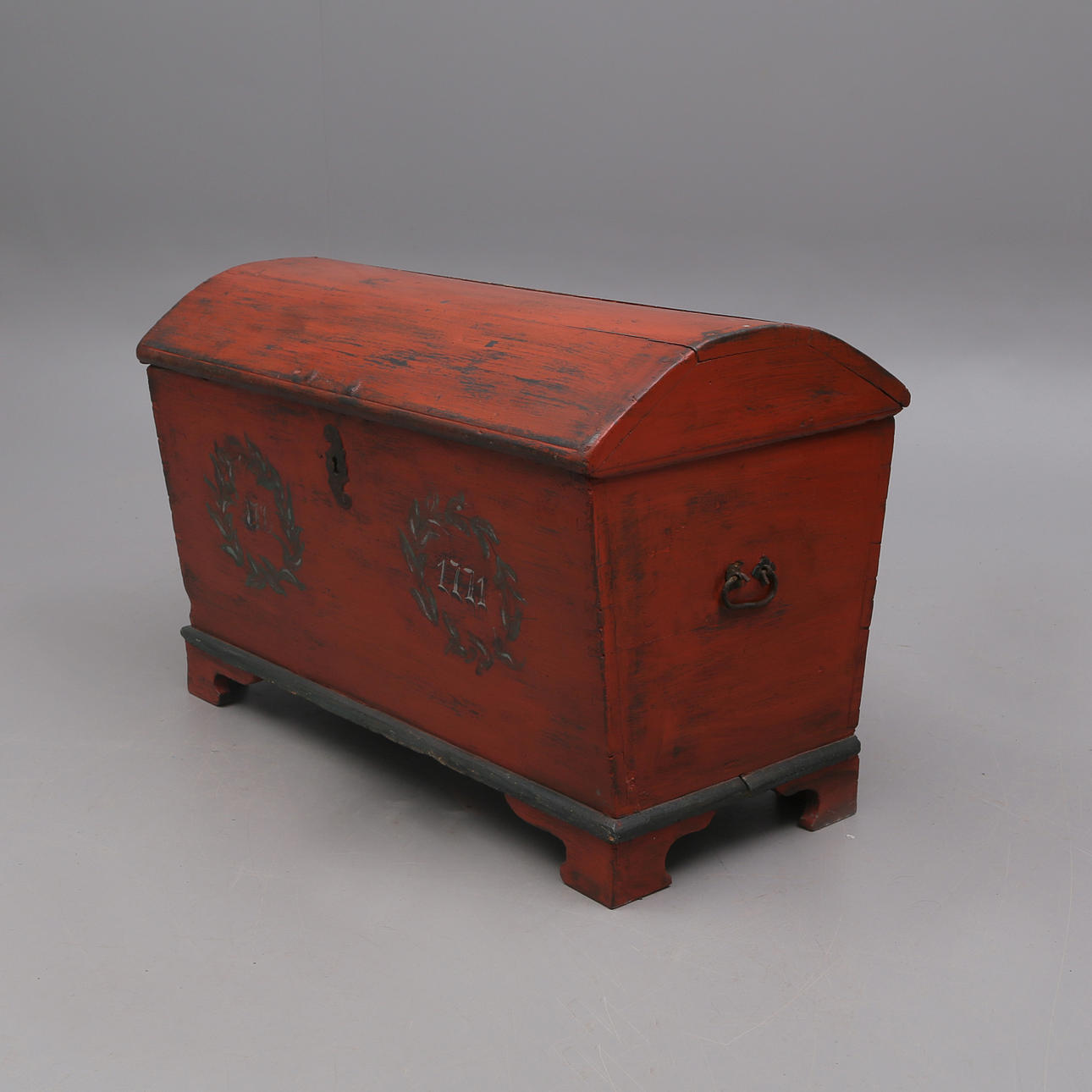 COFFIN, common man, 18th century.