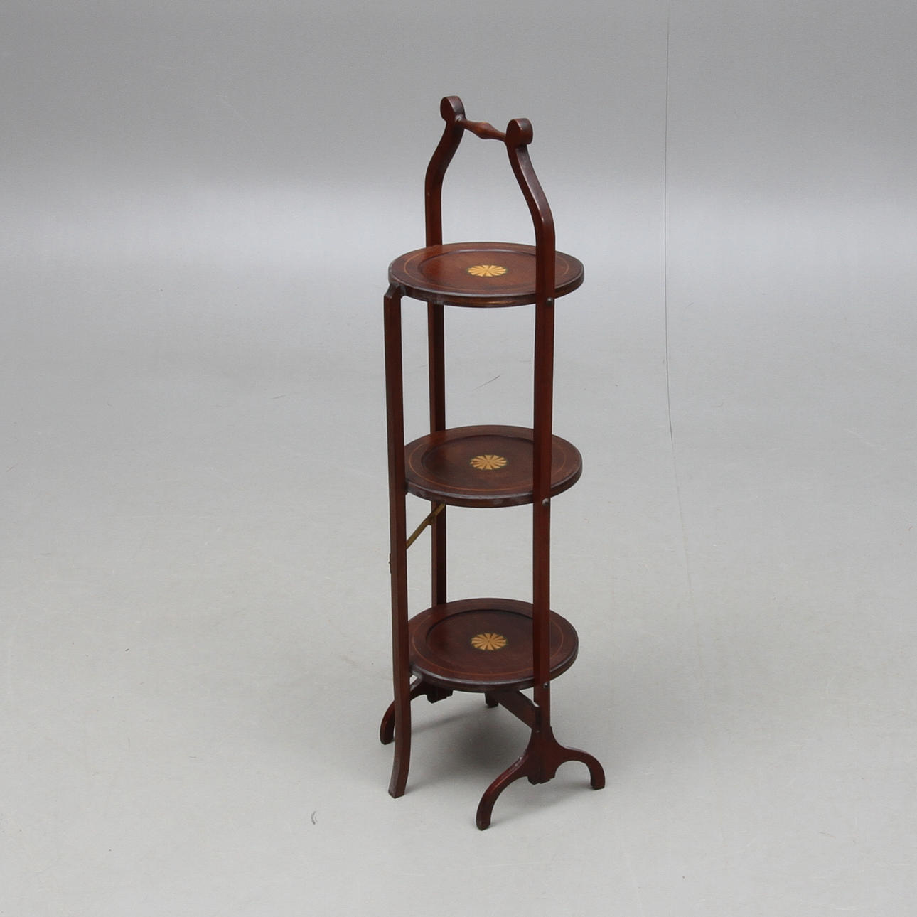CAKESTAND, 1900-tal.