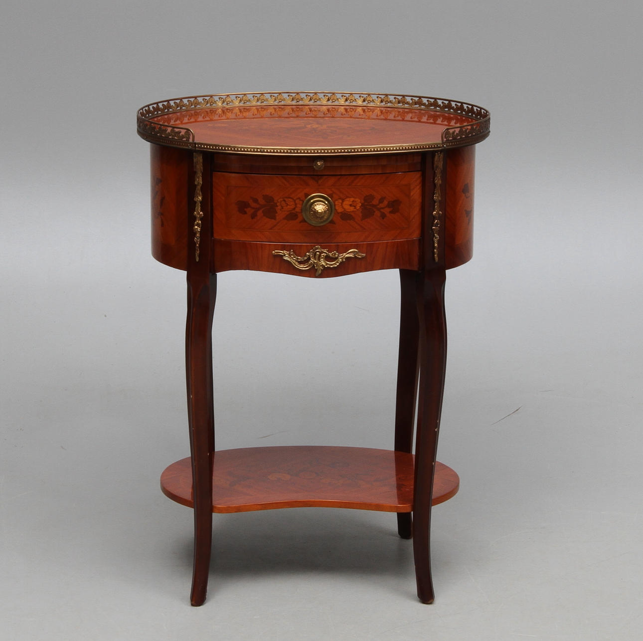 LAMPBORD, med låda i sargen, Louis XVI-stil, 1900-tal.