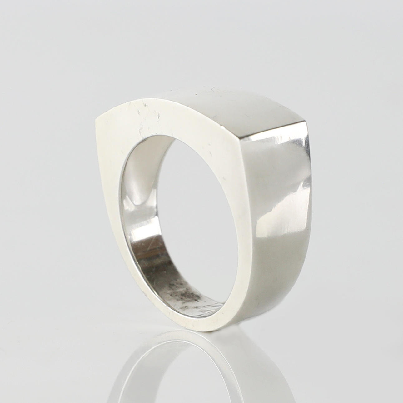 RAGNER R. JØRGENSEN. Victory, Ring, silver, Georg Jensen.