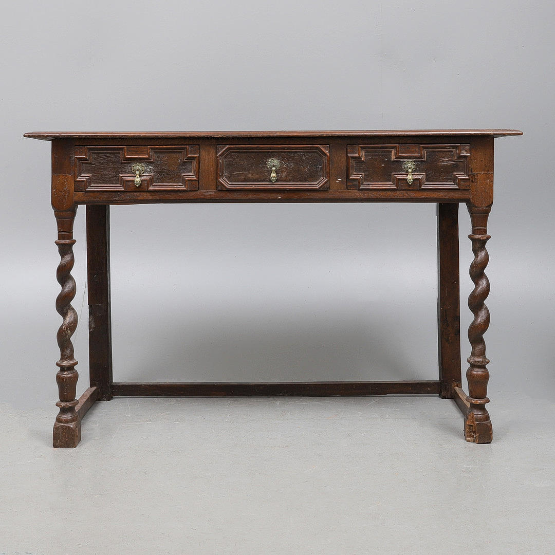 A CHARLES II STYLE OAK SIDE TABLE INCORPORATING PERIOD ELEMENTS.
