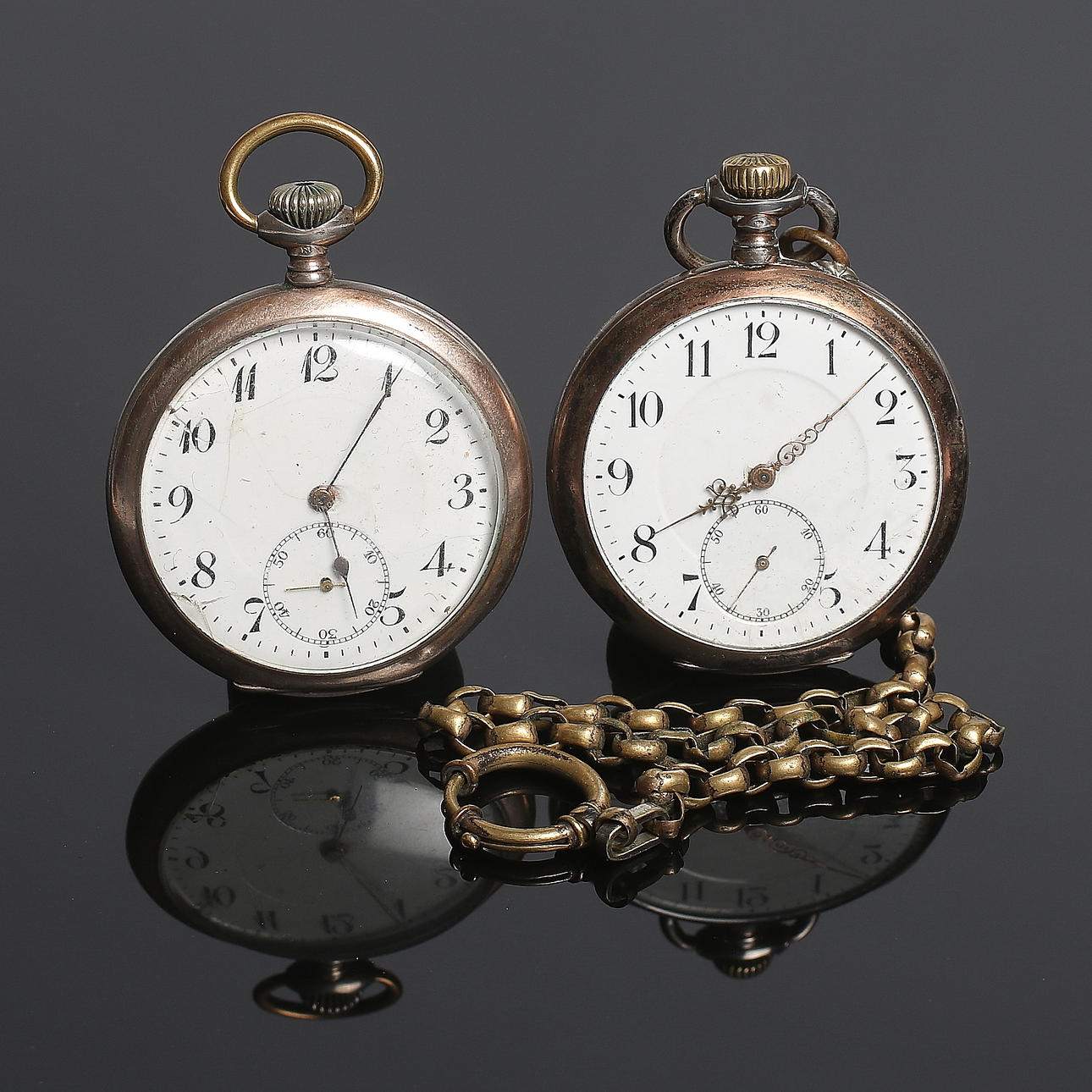 FICKUR, 2 st, silver, 1900-talets första del.