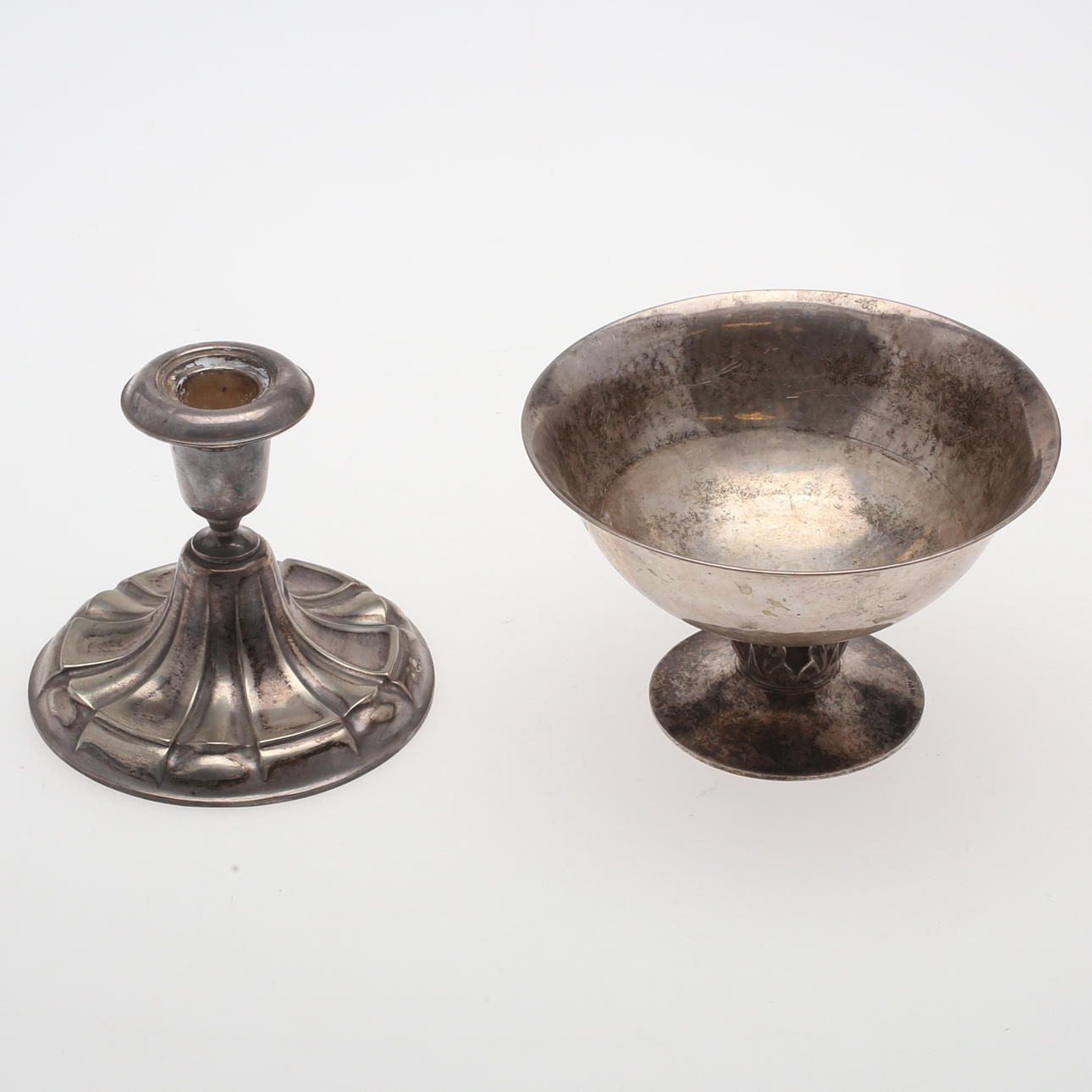 SILVERFÖREMÅL, 2 st, vikt 213 gram, 1900-tal.