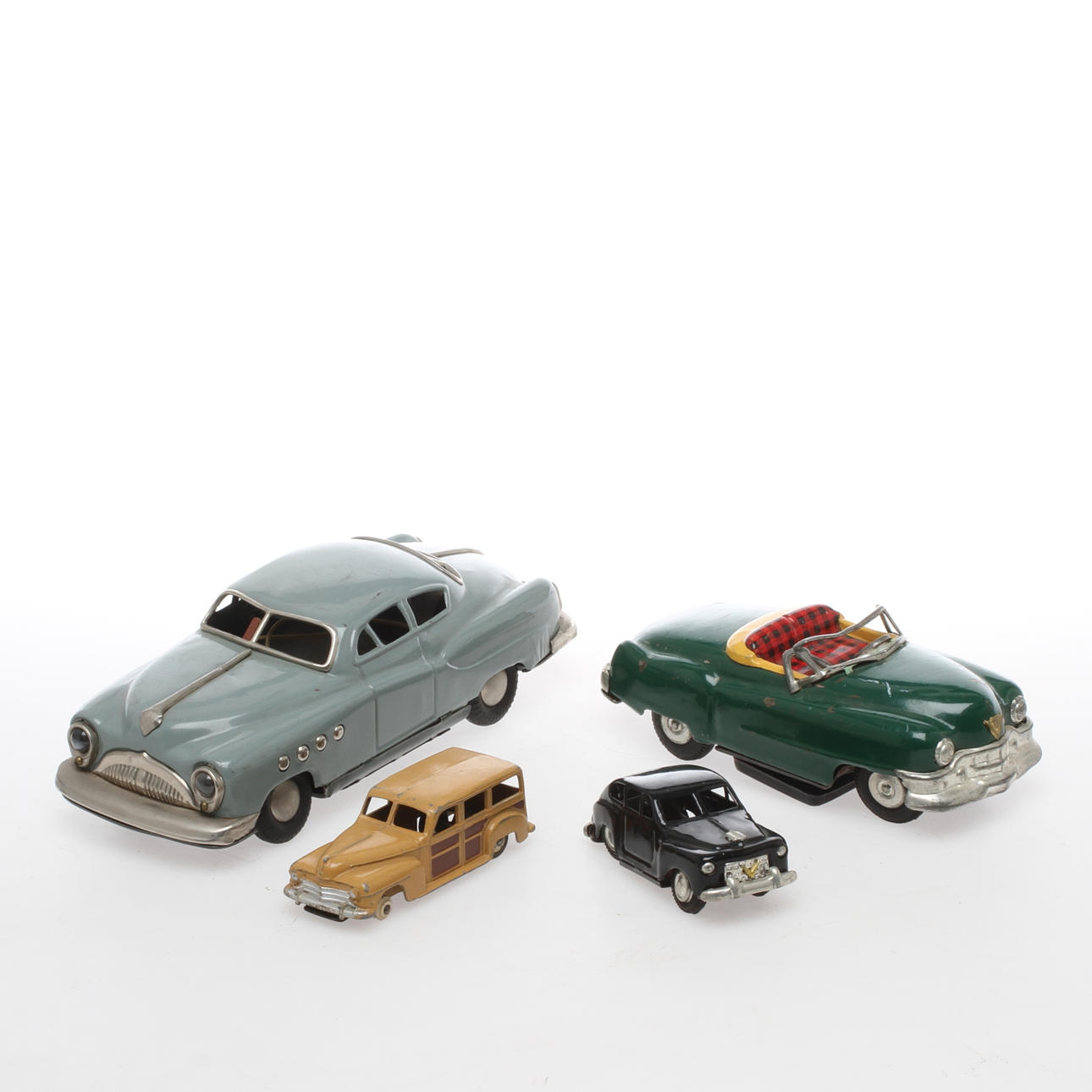 LEKSAKSBILAR 2 stycken JAPAN batteri, PV, en DINKY.