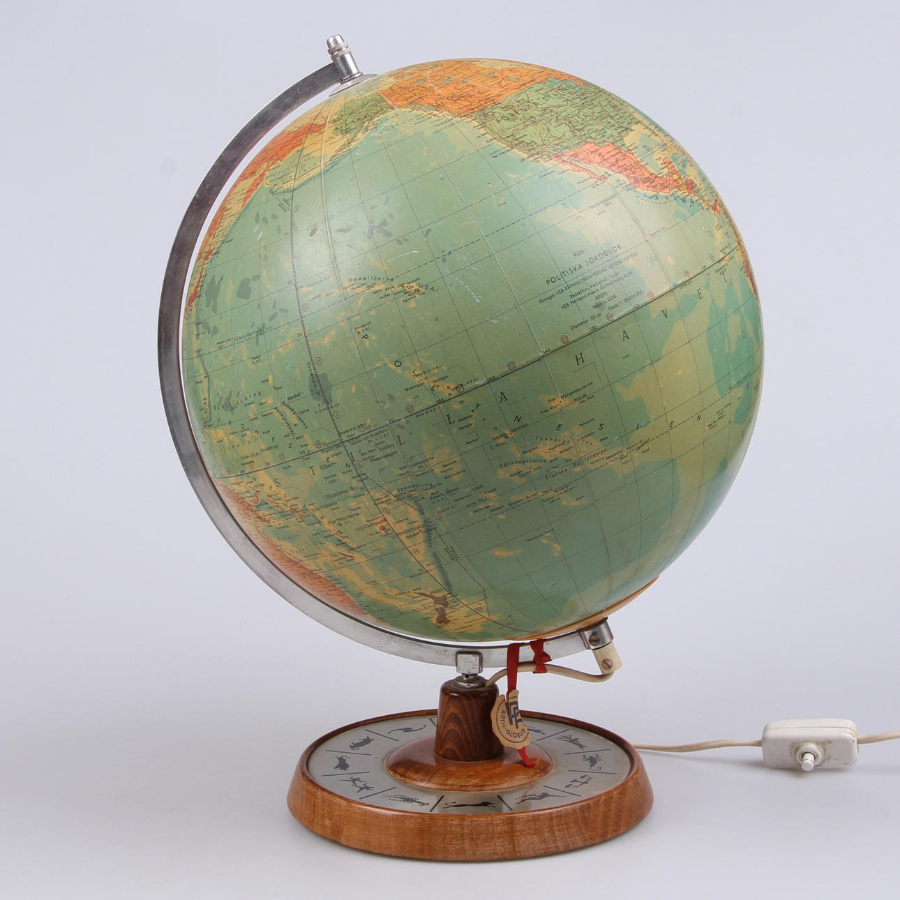 JORDGLOB, Räths Politiska jordglob, Leipzig, 1973.