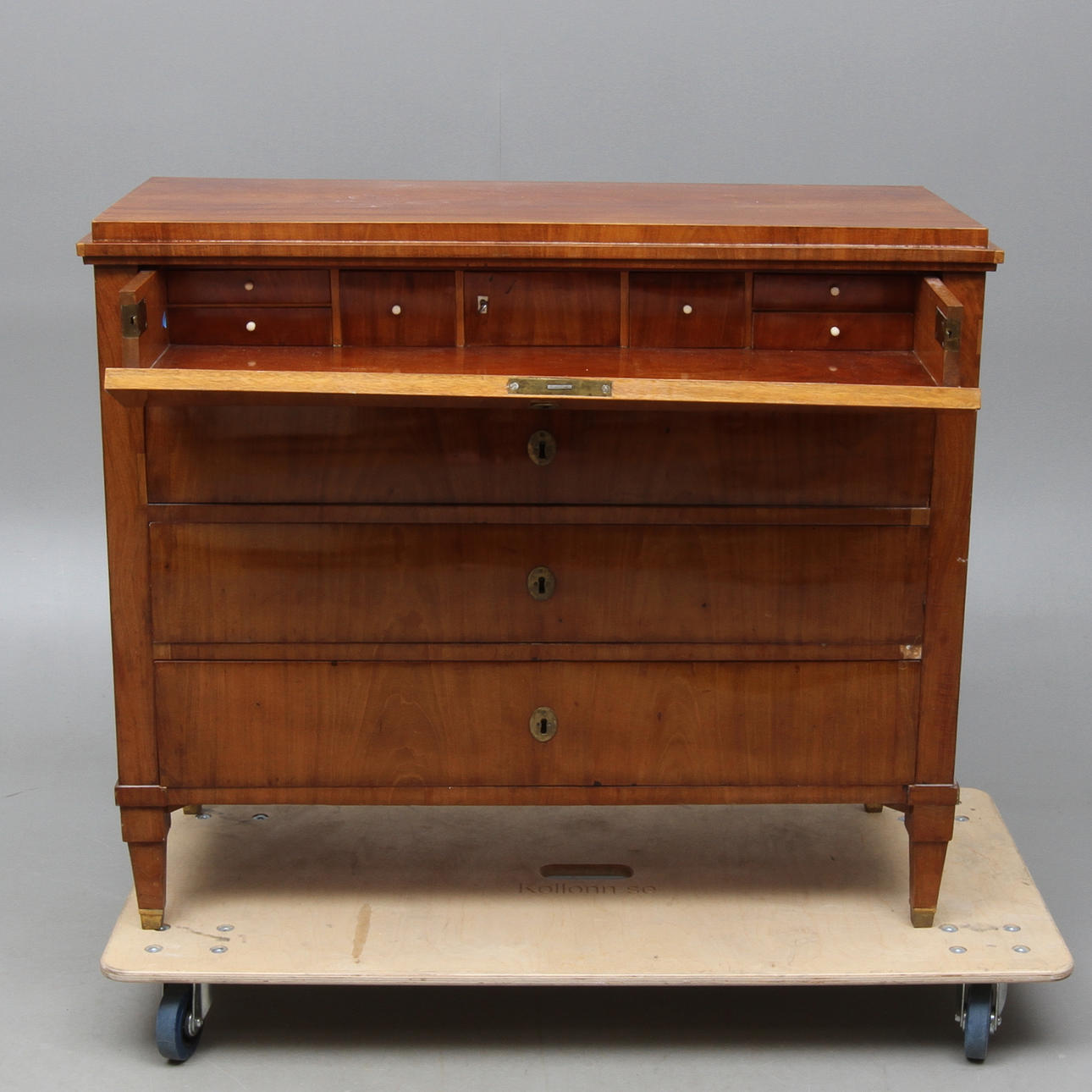 SKRIVBYRÅ, sengustaviansk, 1800-tal.