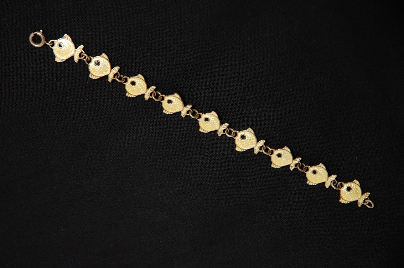 ARMBAND, emaljerade fiskar, silver.