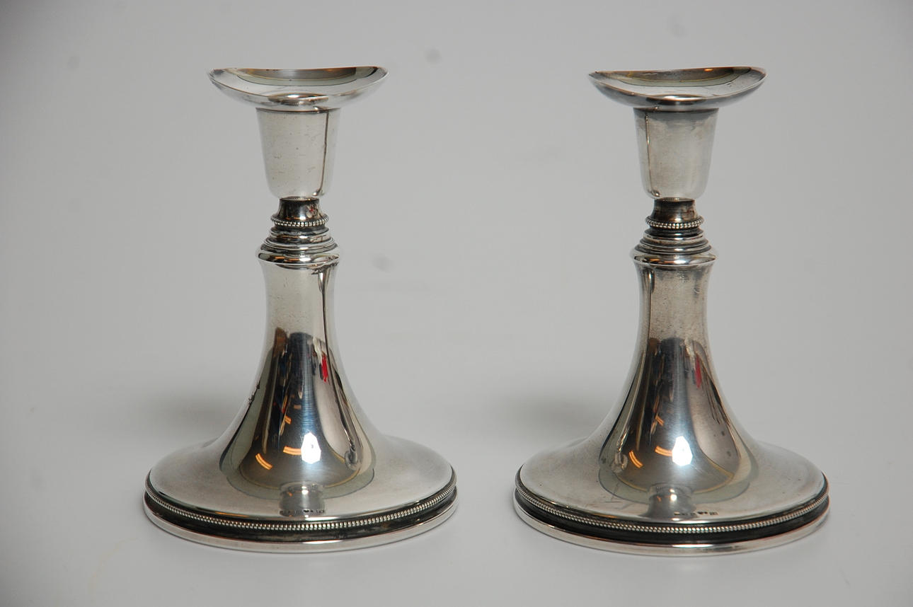 LJUSSTAKAR, 1 par silver, stämplade Erik Löfman, Uppsala 1965.