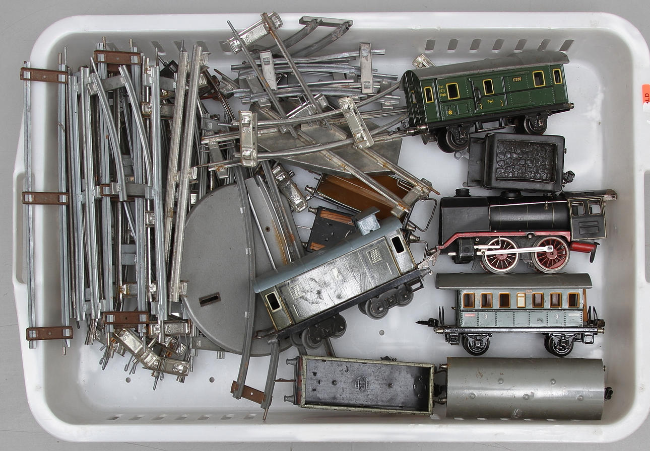 TÅGDELAR, vagn samt lok och fender, Märklin samt JEP, spår 0.