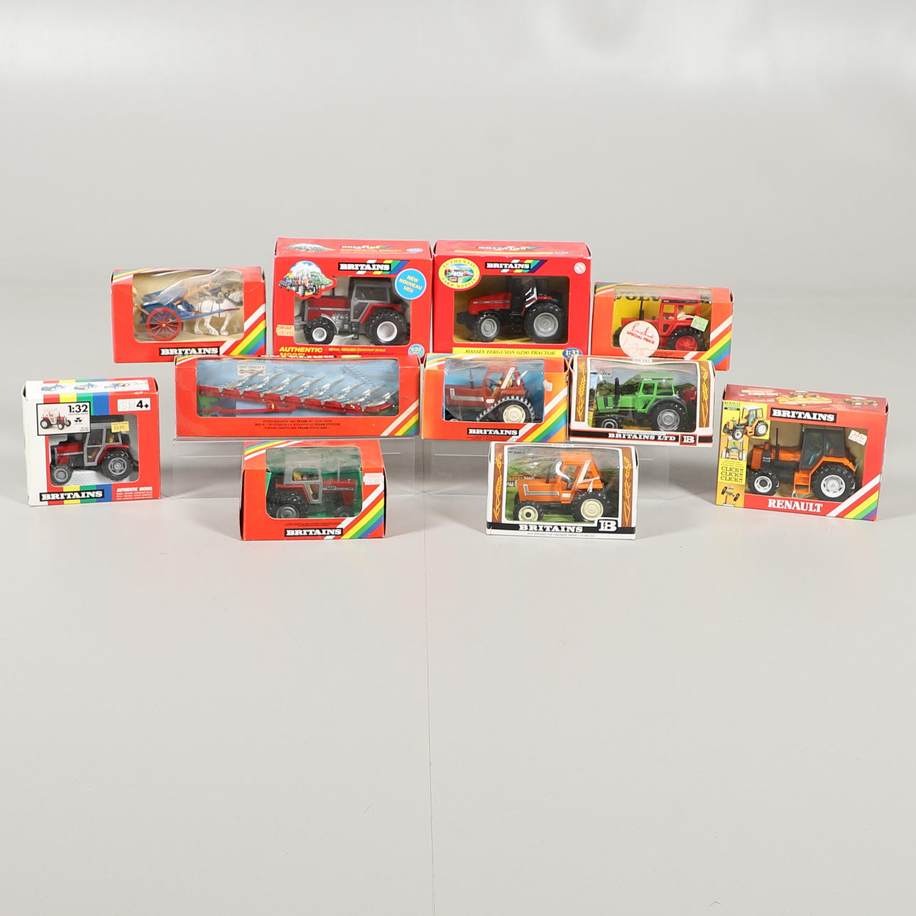 MÄÄRÄ BRITAINS-TRAKTORIA.