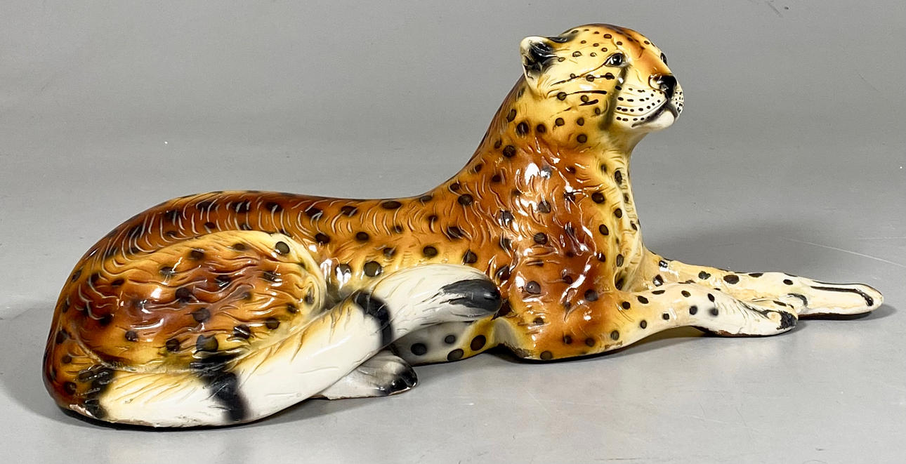 LEOPARD FIGUR I EMALJERADE MANISER KERAMIK.
