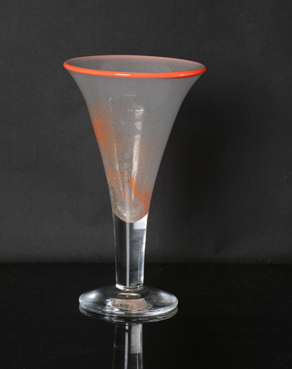 MONICA BACKSTRÖM. POKALGLAS,Kosta Boda.