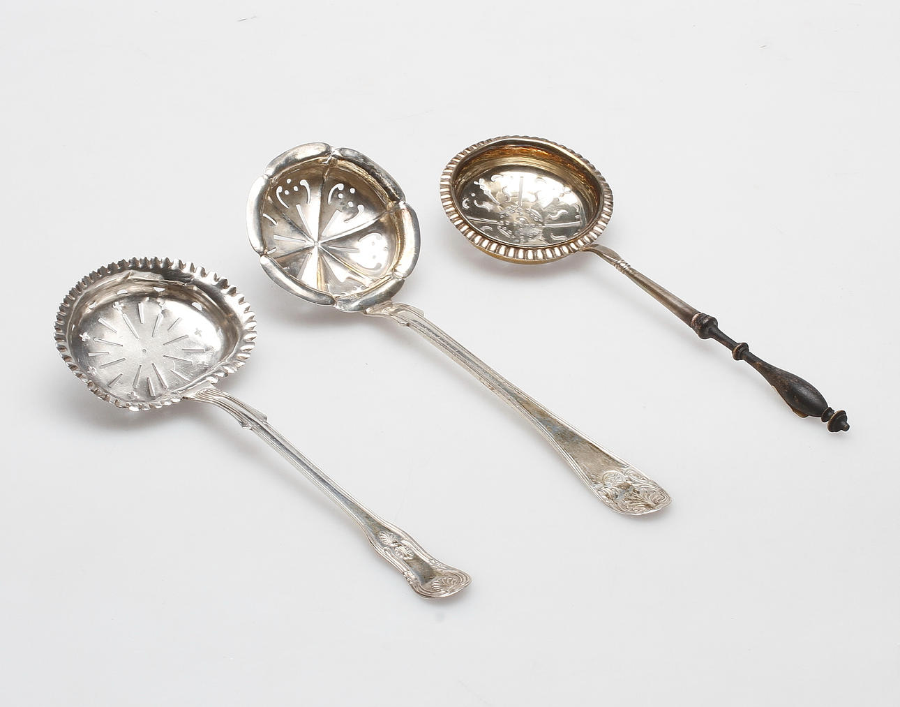 SOCKERSTRÖARE, 3 st, silver, 1800-tal. vikt ca 112 gram.