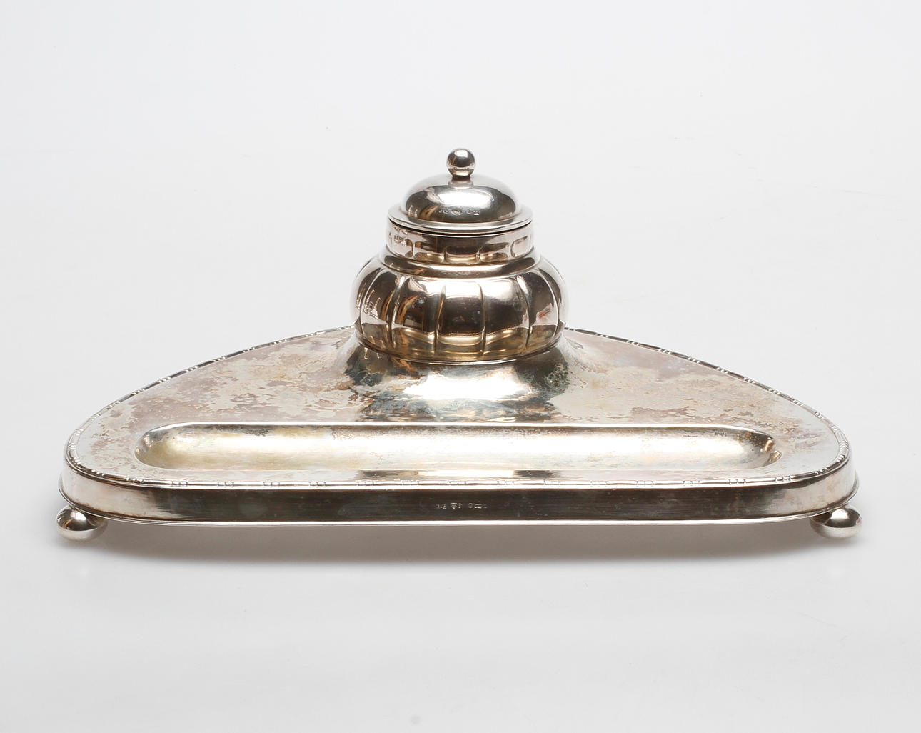 SKRIVSTÄLL, silver, GAB, 1938, vikt ca 510 gram.