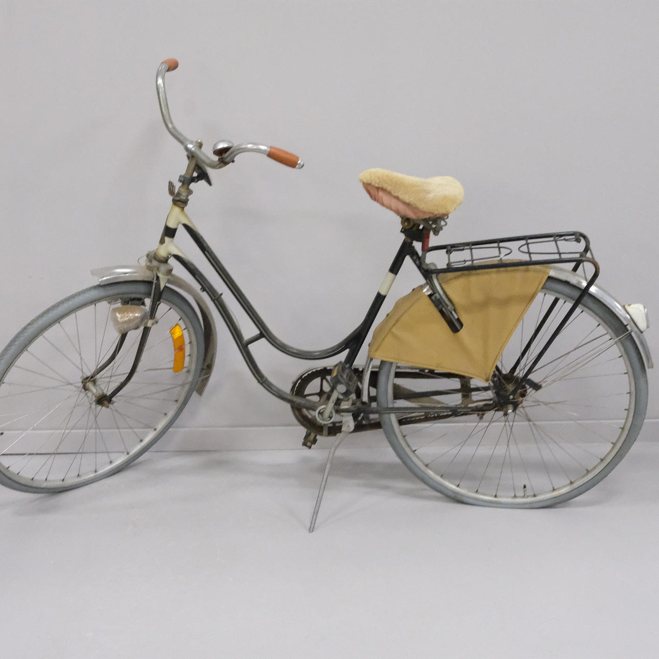 MONARK, CYKEL, SVART.