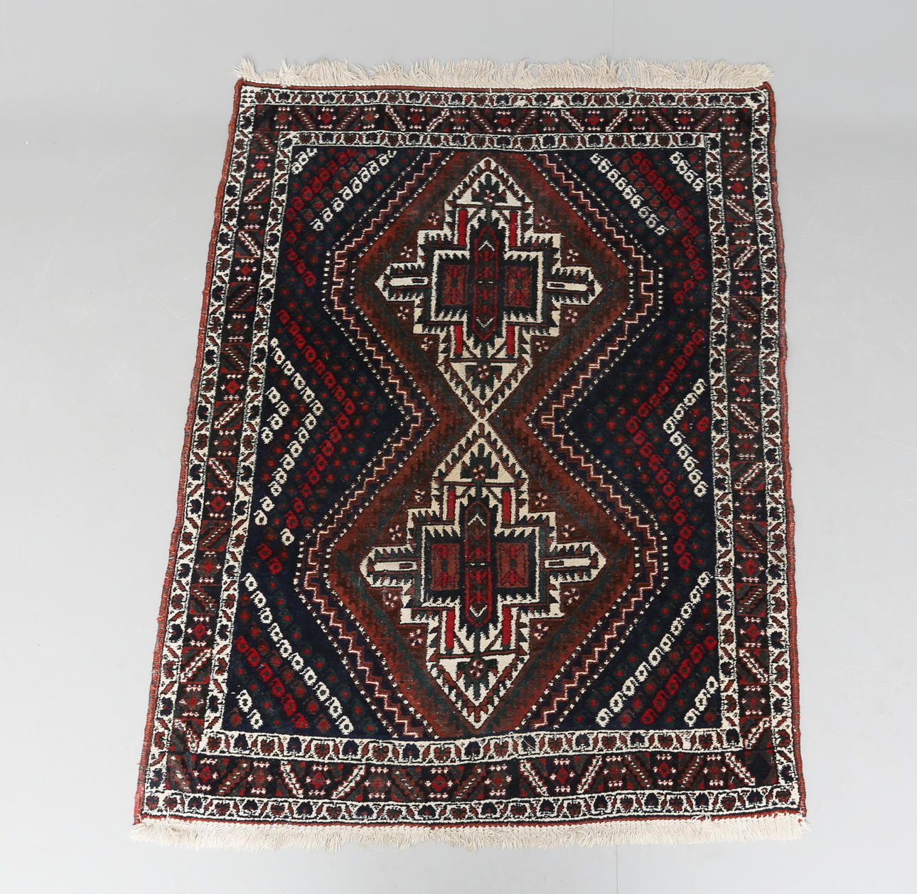 CARPET, Iran, about 130 x 98 cm.