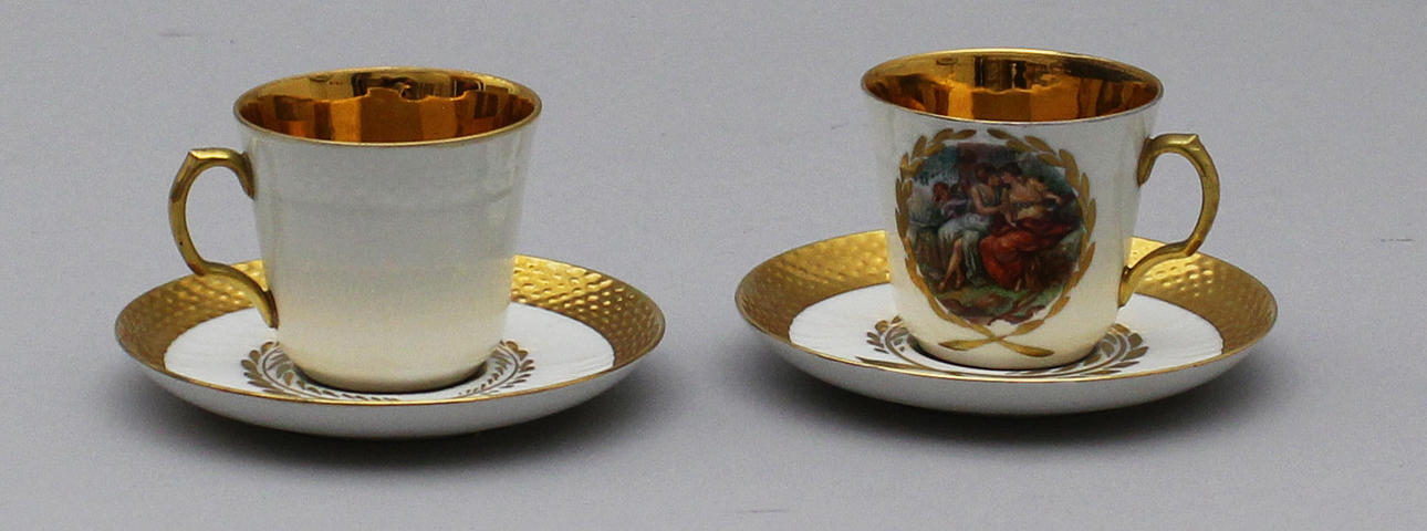 Ett par moccakoppar. Märkt Royal Copenhagen.