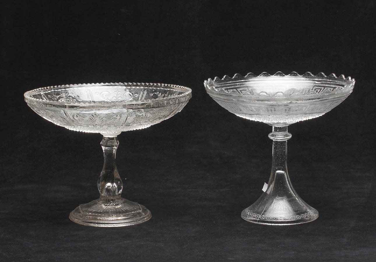 SKÅLAR på FOT, 2 st, pressglas.