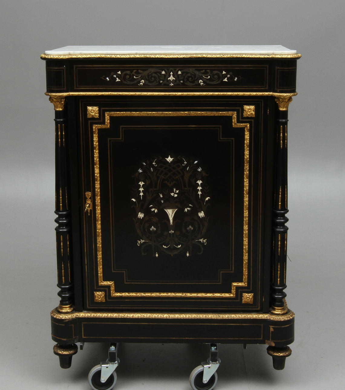 SKÅP, med stenskiva, boulle-teknik, Frankrike, tidigt 1900-tal.