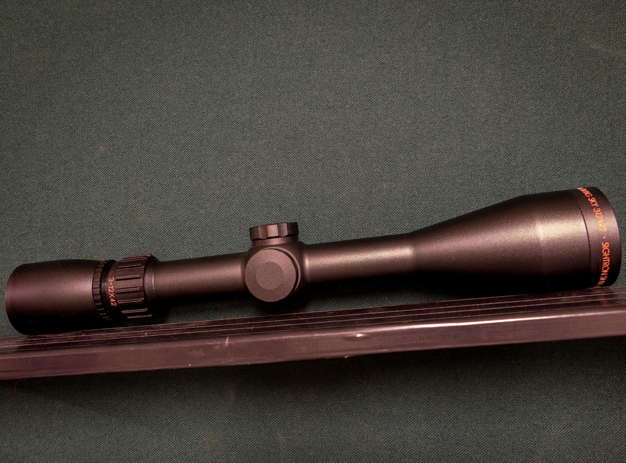 Sightron Mod. S2 Iso taivas. 3-12x42.