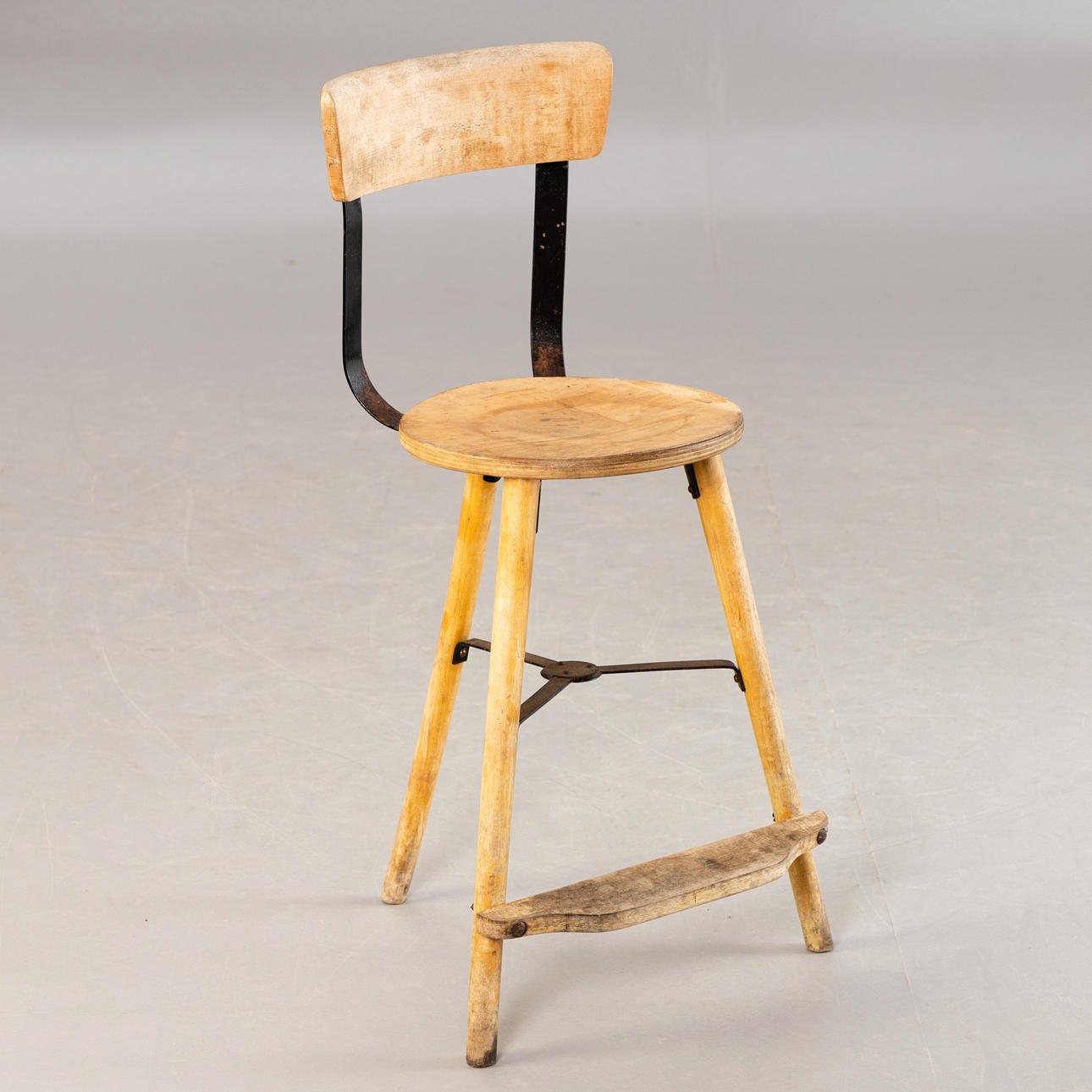 Værksted høj stol.